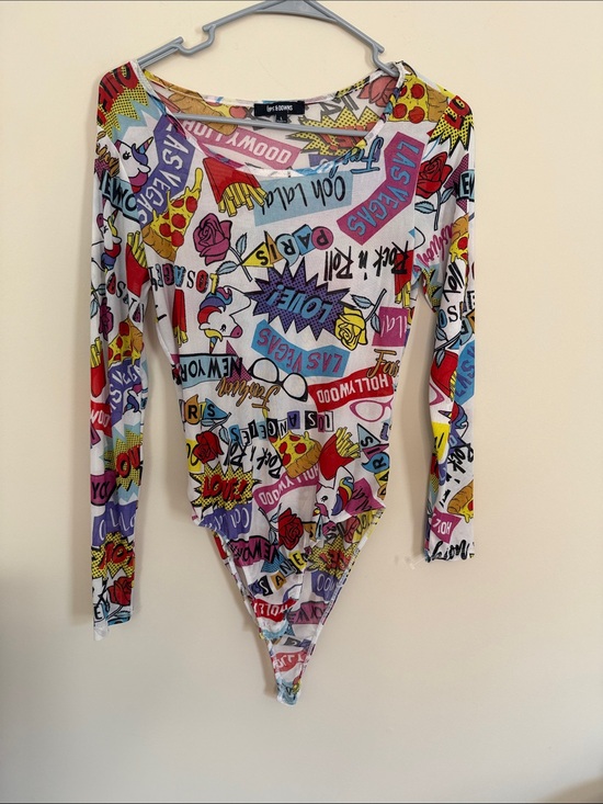 Ups And Downs Tops - Graphic Pop-Art Long Sleeve Bodysuit - Multicolor